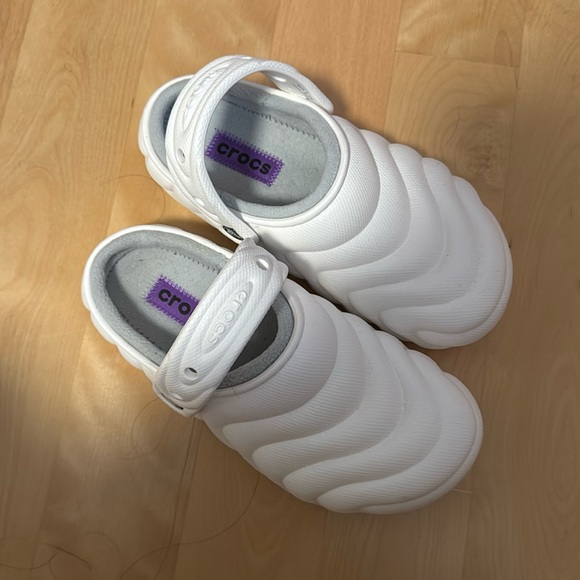 White crocs size 7. New without tags! - Picture 1 of 1